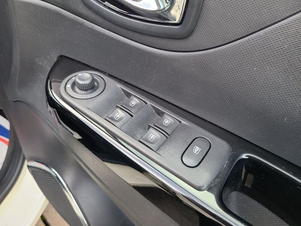 Used Renault Captur 2016 for sale - 76367134: Photo 14