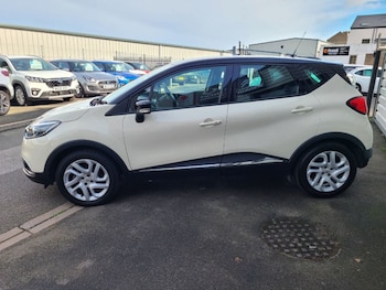 Used Renault Captur 2016 for sale - 76367134: Photo
