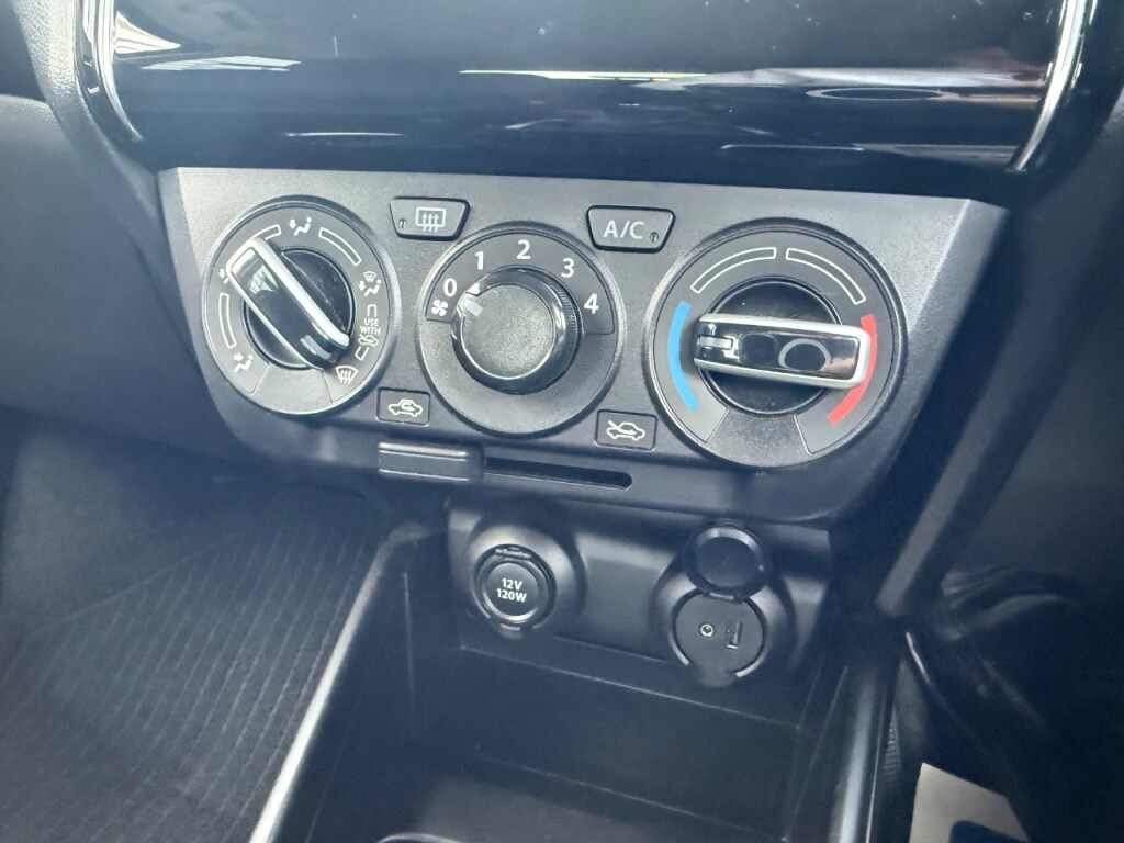 Used Suzuki Swift 2023 for sale - 76317056: Photo 15