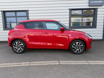 Used Suzuki Swift 2023 for sale - 76317056: Photo 2