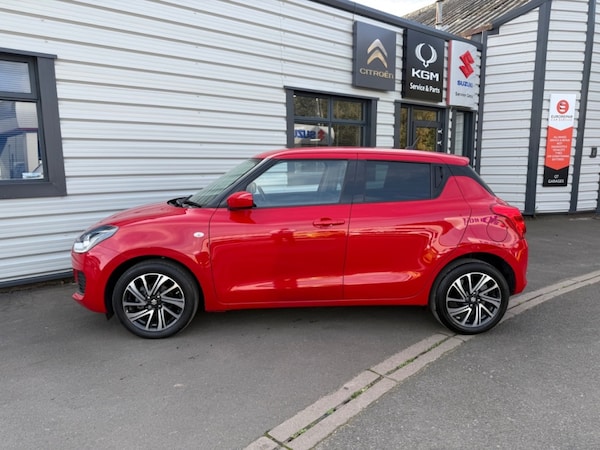 Used Suzuki Swift 2023 for sale - 76317056: Photo 3