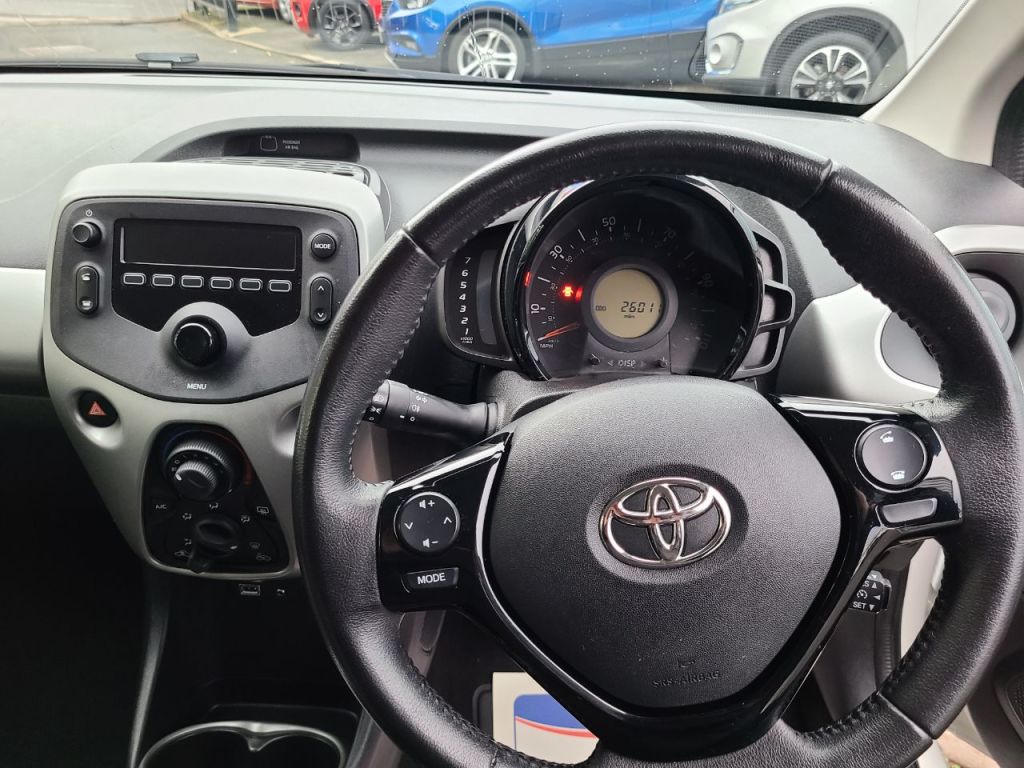 Used Toyota AYGO 2016 for sale - 76710666: Photo 13