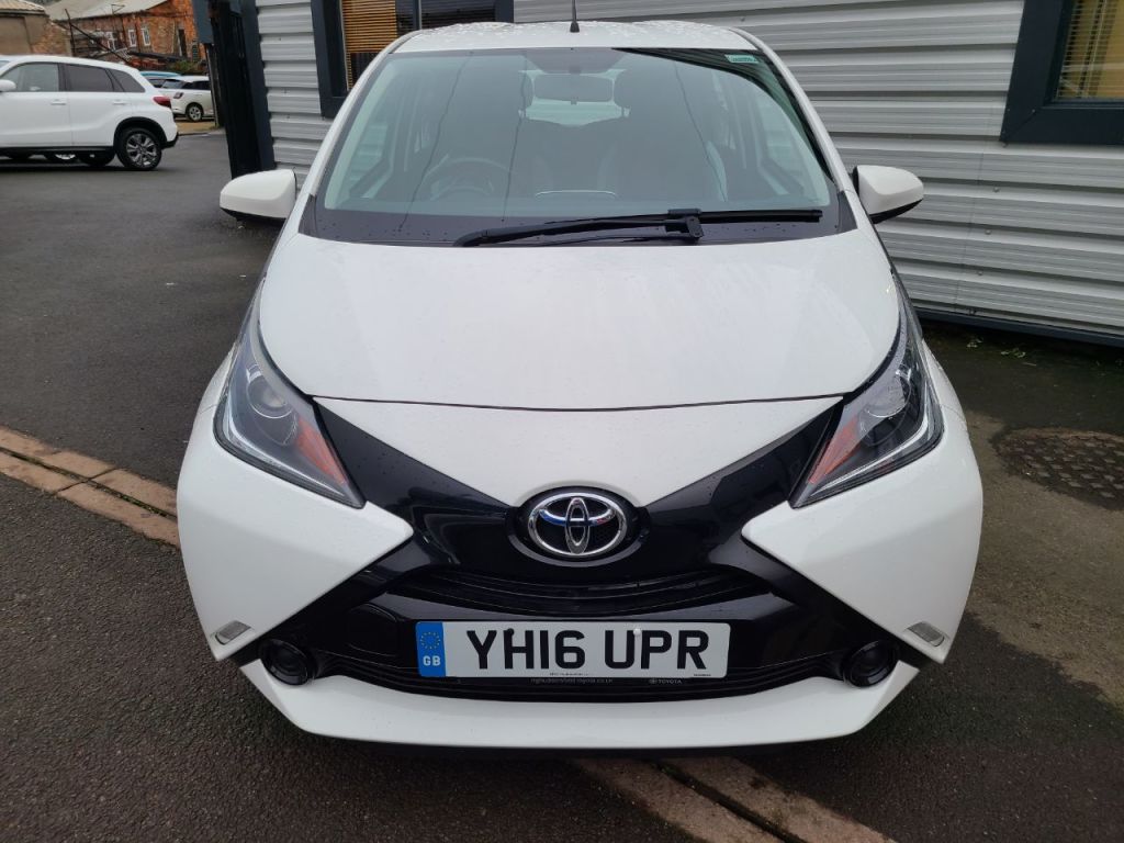 Used Toyota AYGO 2016 for sale - 76710666: Photo 2