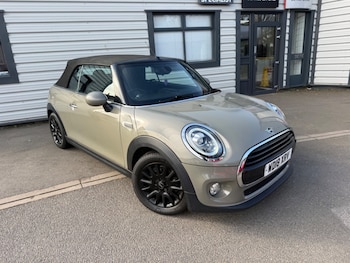 Used MINI Convertible 2018 for sale - 78162245: Photo