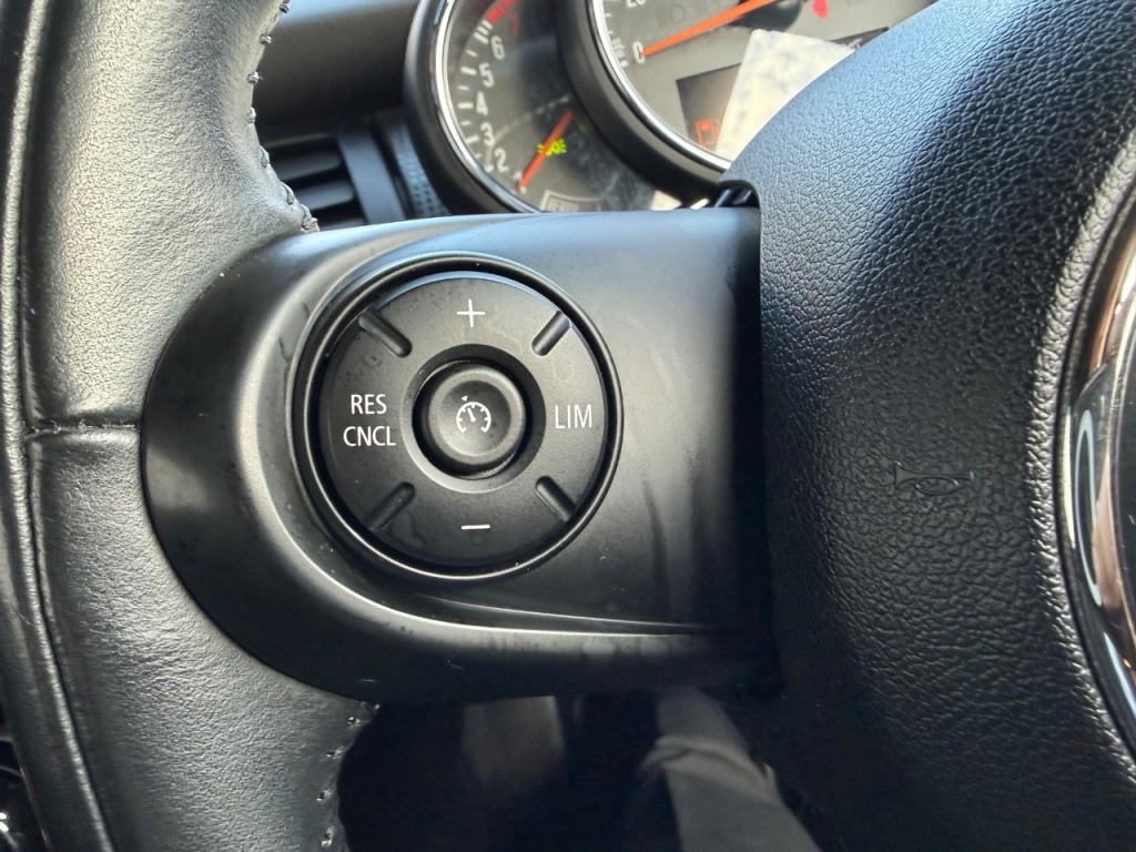 Used MINI Convertible 2018 for sale - 78162245: Photo 23