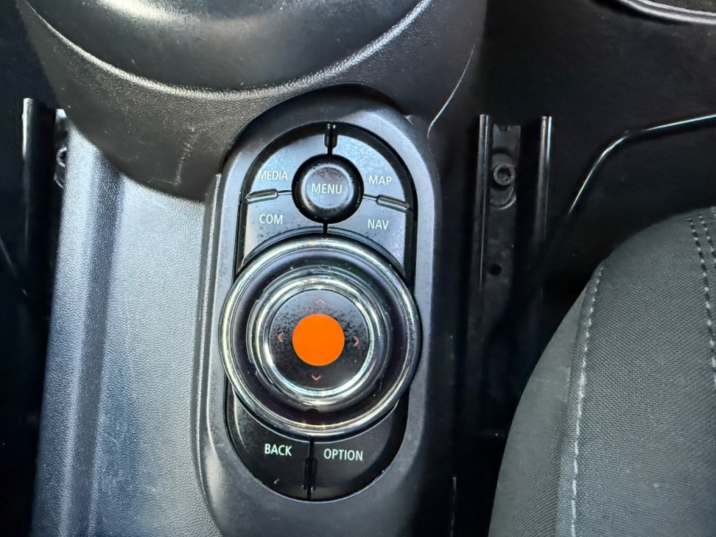 Used MINI Convertible 2018 for sale - 78162245: Photo 26