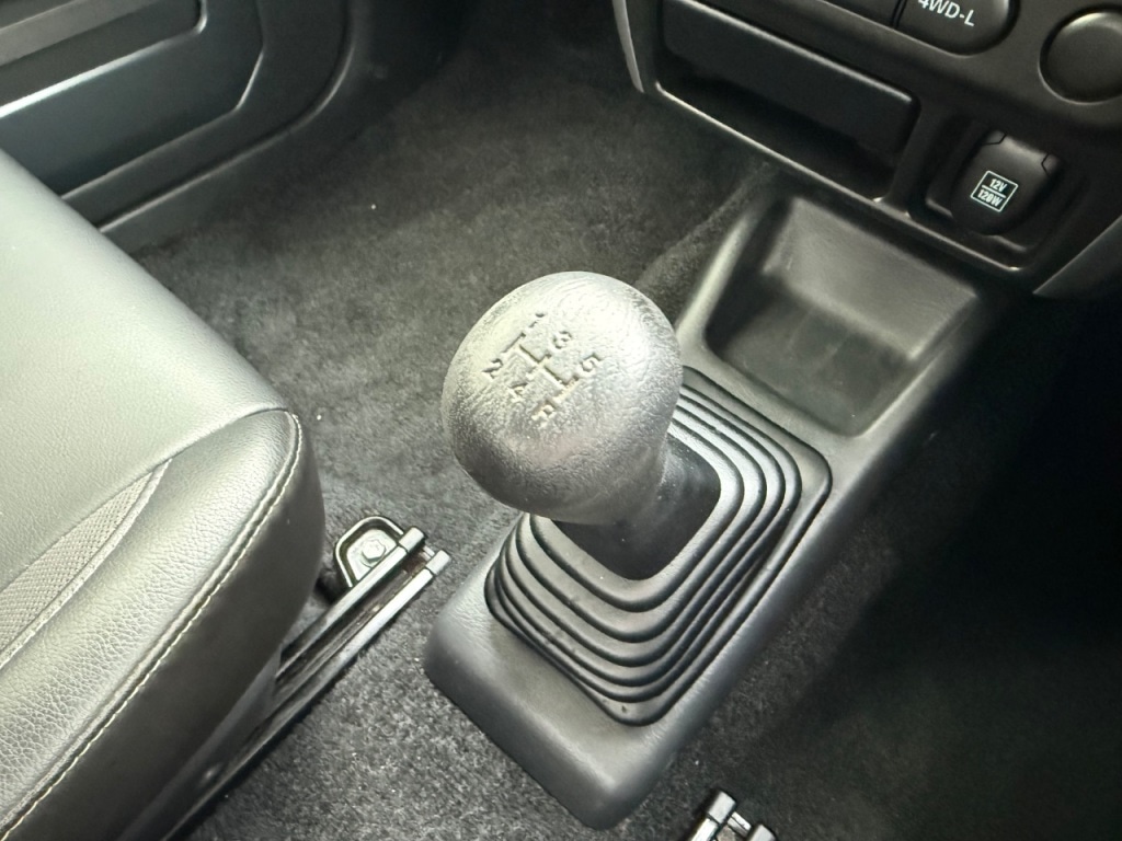 Used Suzuki Jimny 2013 for sale - 76355960: Photo 17