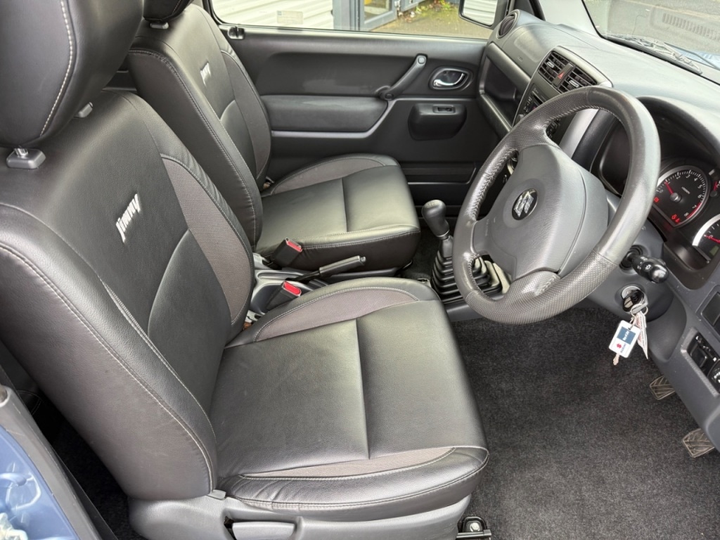 Used Suzuki Jimny 2013 for sale - 76355960: Photo 23