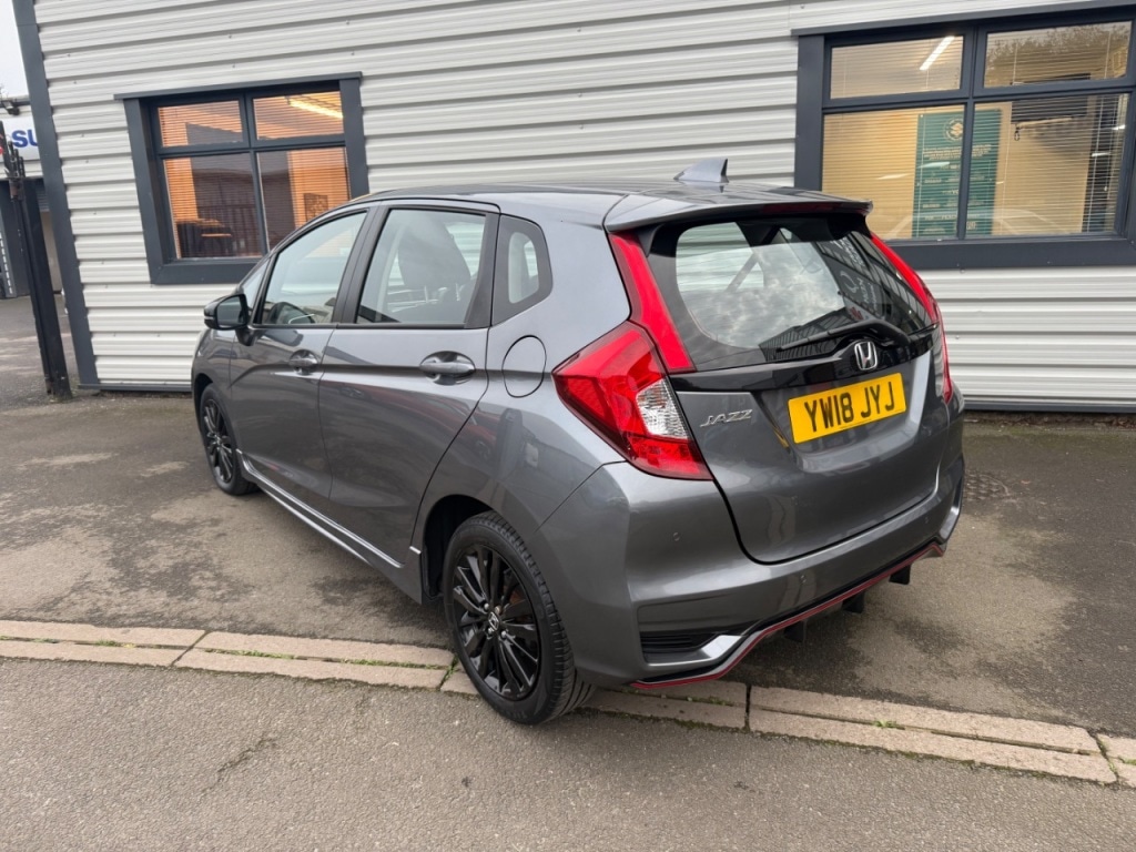 Used Honda Jazz 2018 for sale - 76495679: Photo 10
