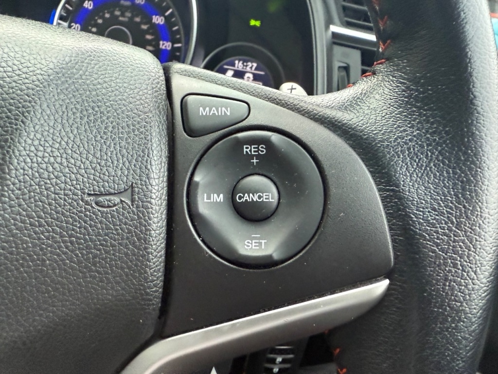 Used Honda Jazz 2018 for sale - 76495679: Photo 14