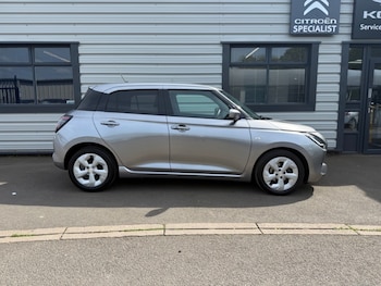 Used Suzuki Swift 2024 for sale - 78671630: Photo
