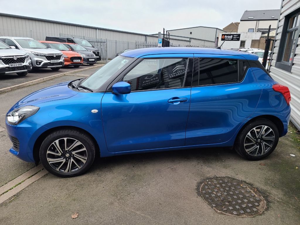 Used Suzuki Swift 2023 for sale - 77034357: Photo 4