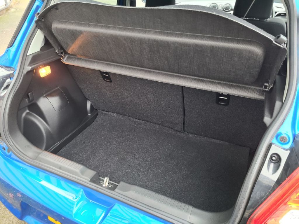 Used Suzuki Swift 2023 for sale - 77034357: Photo 9