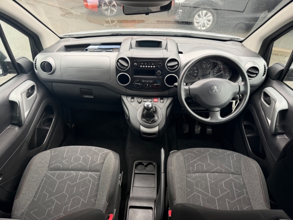 Used Peugeot Partner Tepee 2017 for sale - 77520190: Photo 29