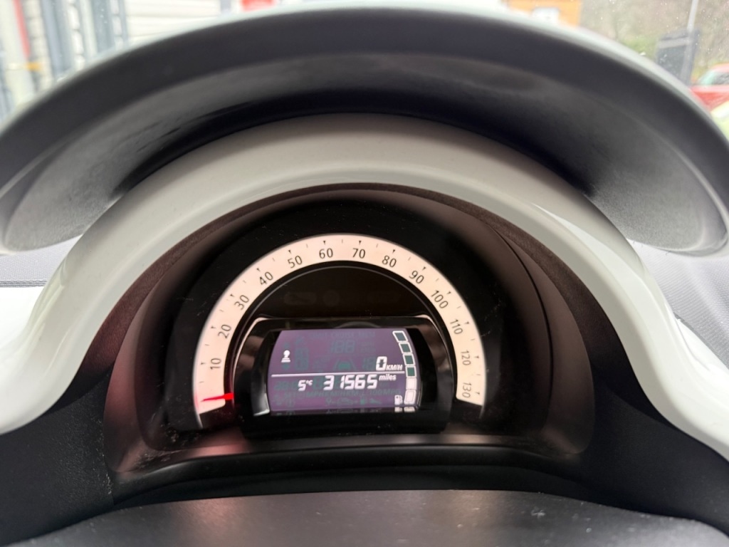 Used Renault Twingo 2017 for sale - 77436173: Photo 16