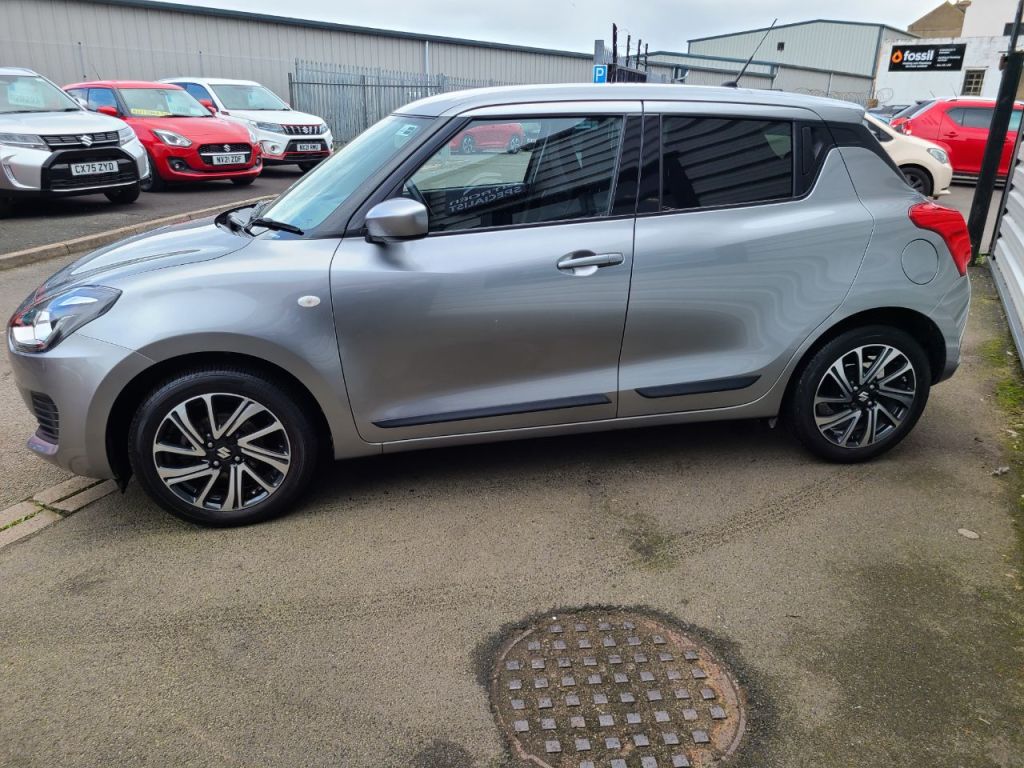 Used Suzuki Swift 2023 for sale - 77878730: Photo 4