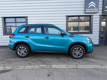 Used Suzuki Vitara 2023 for sale - 77937197: Photo