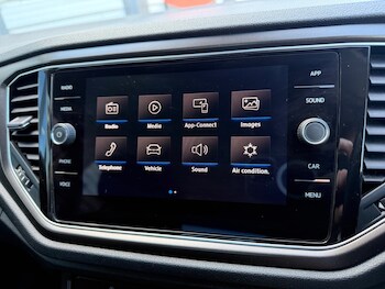 Used Volkswagen T-Roc 2018 for sale - 78357710: Photo