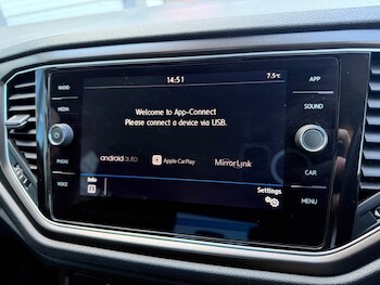 Used Volkswagen T-Roc 2018 for sale - 78357710: Photo