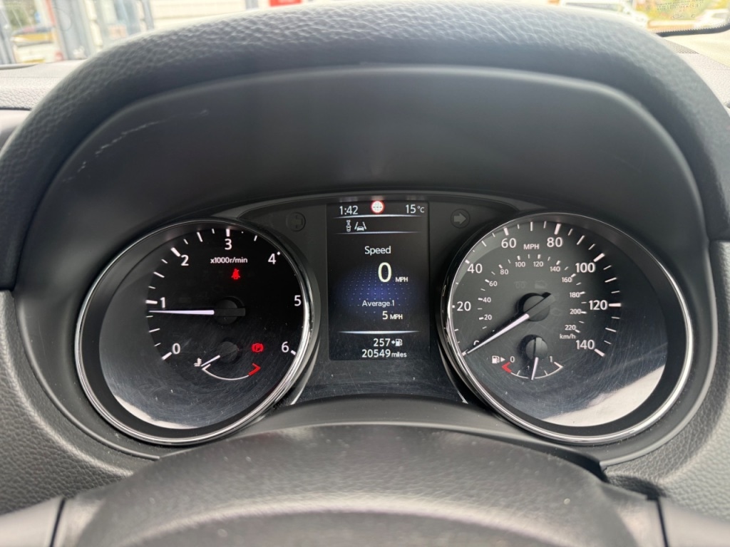 Used Nissan Qashqai 2017 for sale - 78181933: Photo 2