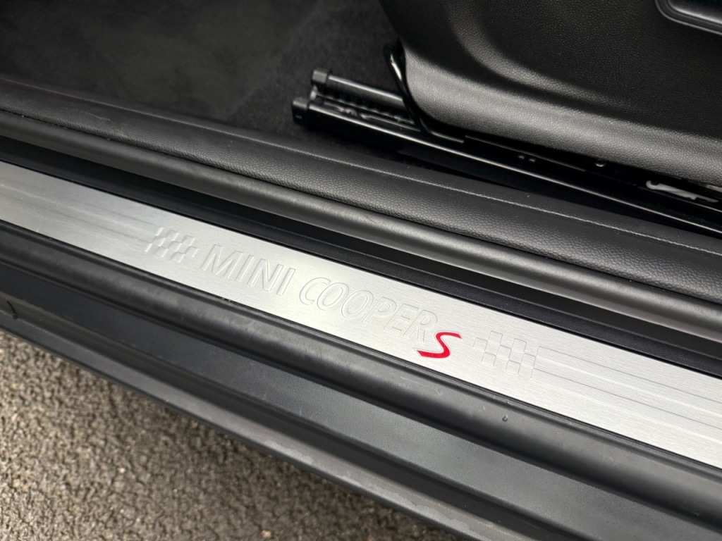 Used MINI Hatch 2019 for sale - 76469382: Photo 30
