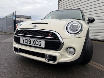 Used MINI Hatch 2019 for sale - 76469382: Photo