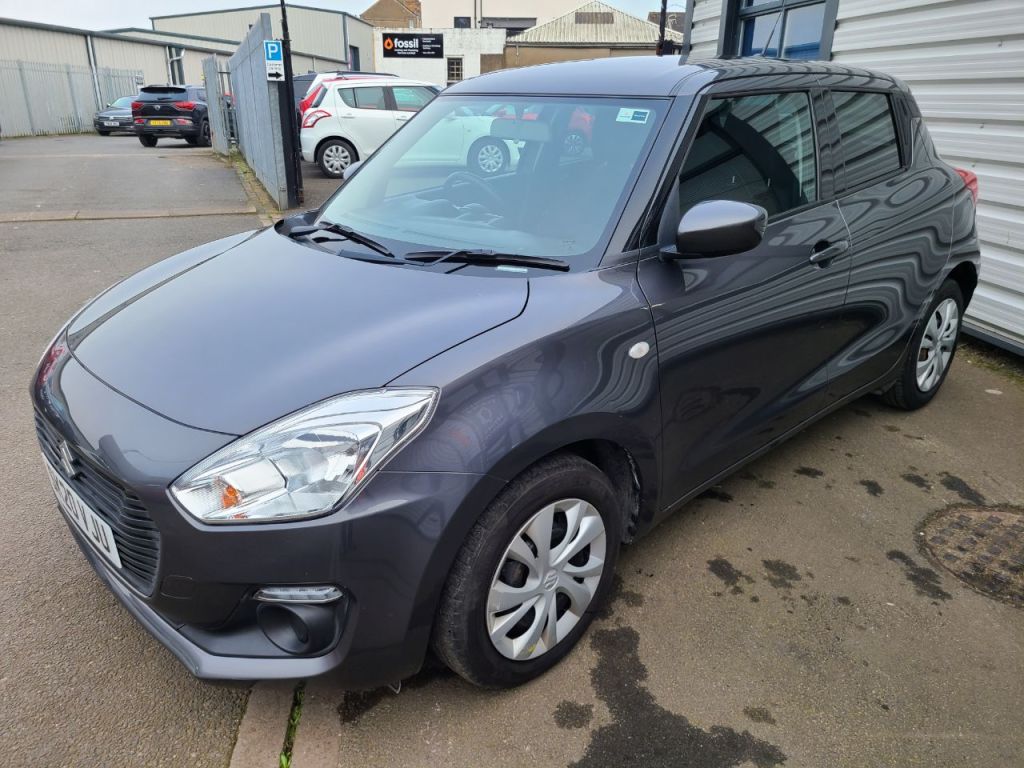 Used Suzuki Swift 2020 for sale - 77952174: Photo 3