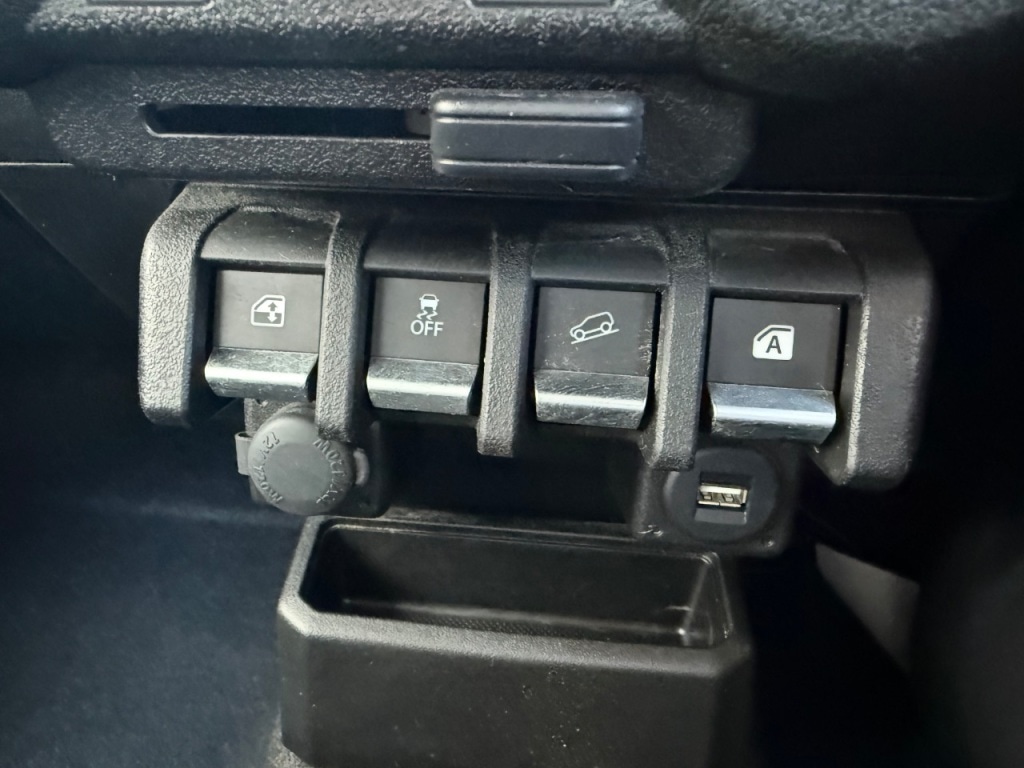 Used Suzuki Jimny 2022 for sale - 76222950: Photo 16