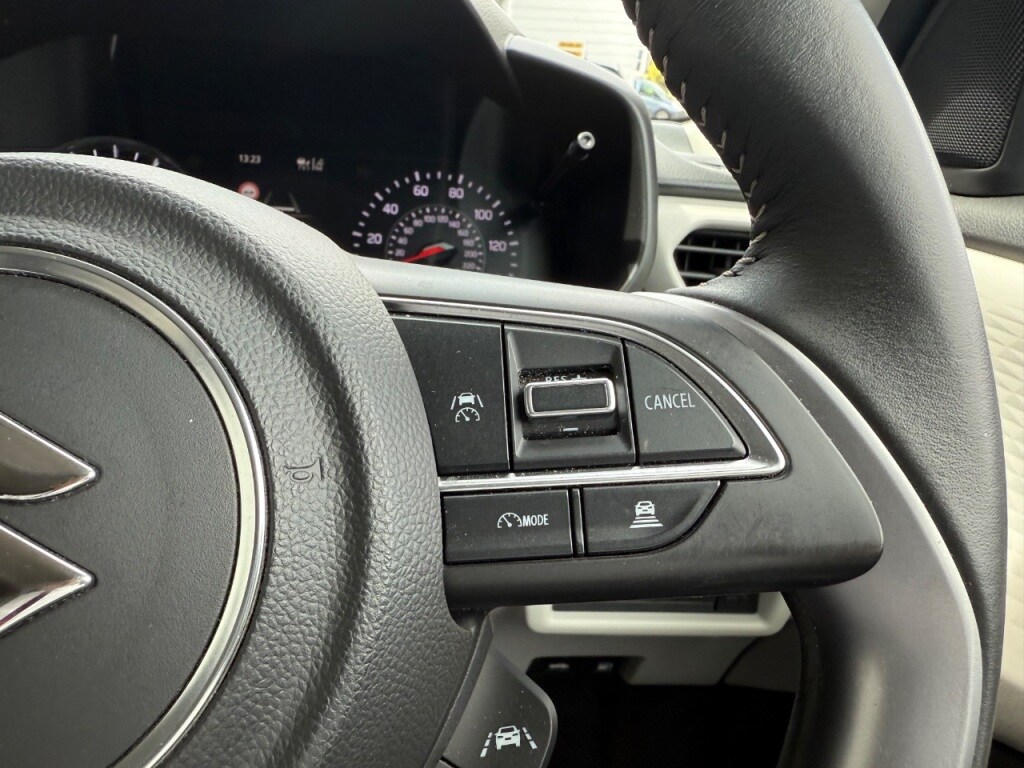 Used Suzuki Swift 2024 for sale - 76154100: Photo 15