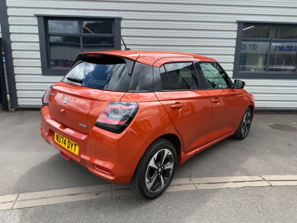 Used Suzuki Swift 2024 for sale - 76154100: Photo 6