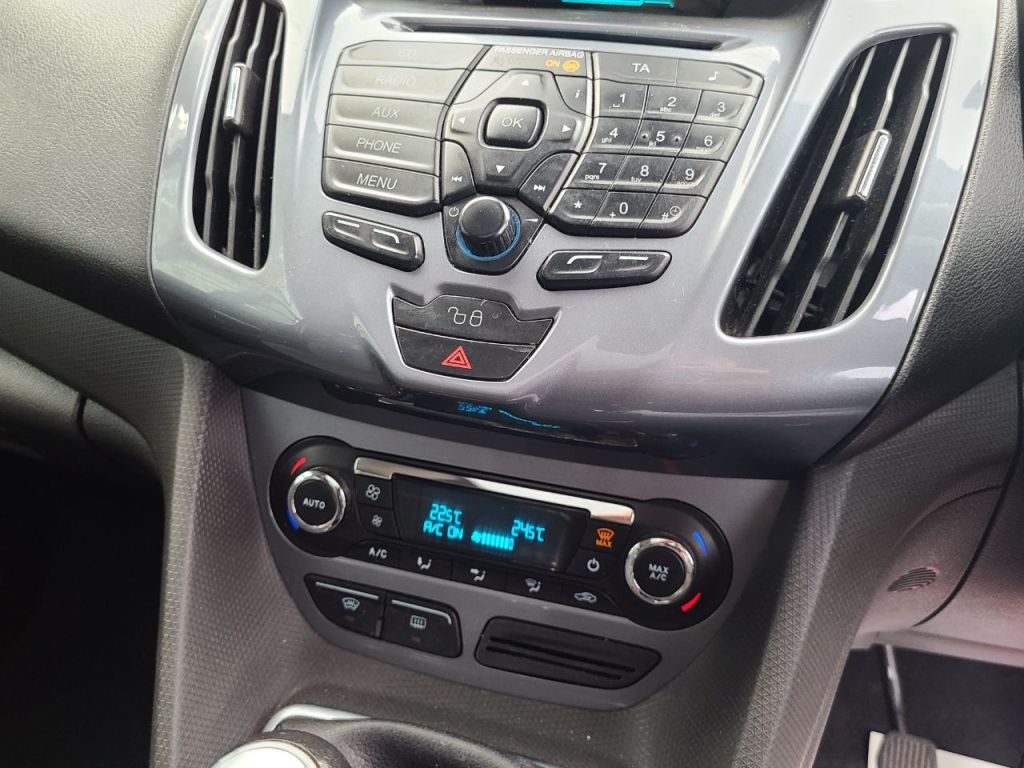 Used Ford Tourneo Connect 2015 for sale - 76469401: Photo 18