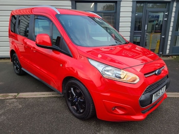 Used Ford Tourneo Connect 2015 for sale - 76469401: Photo