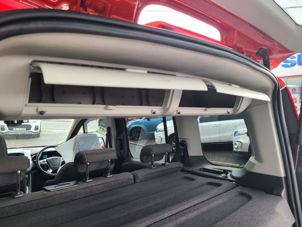 Used Ford Tourneo Connect 2015 for sale - 76469401: Photo 25