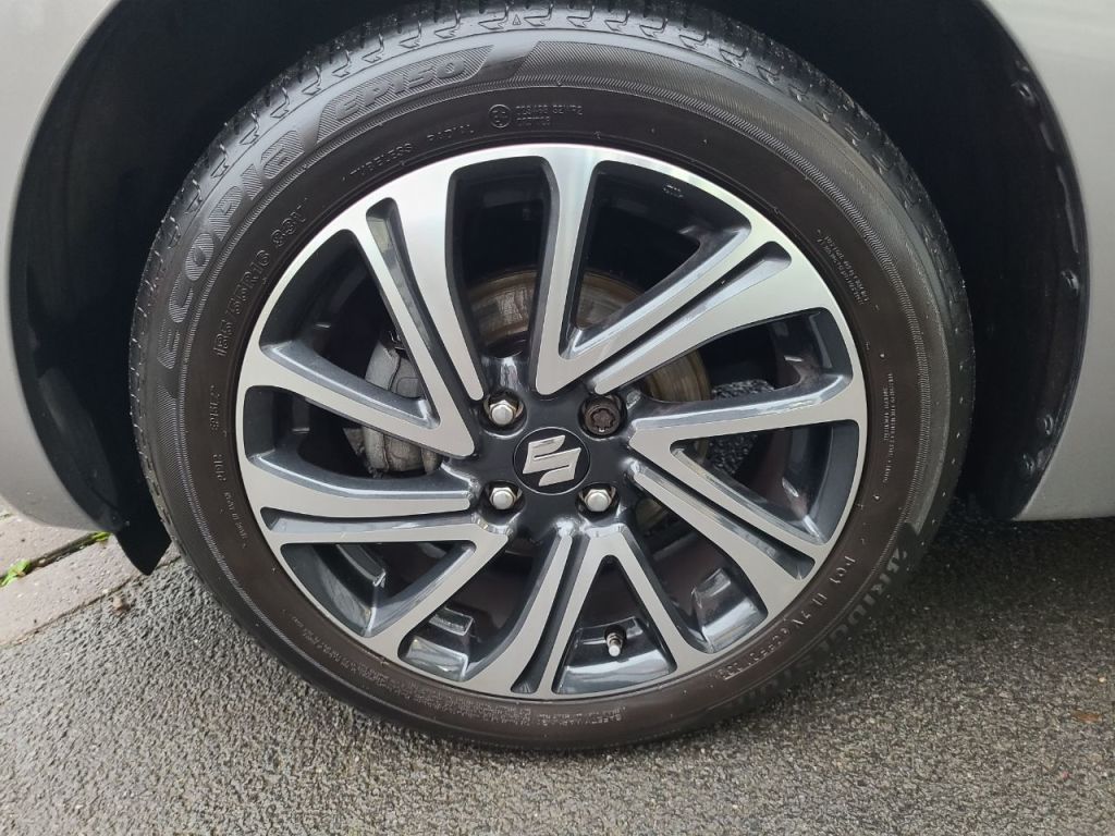 Used Suzuki Swift 2023 for sale - 76558335: Photo 5