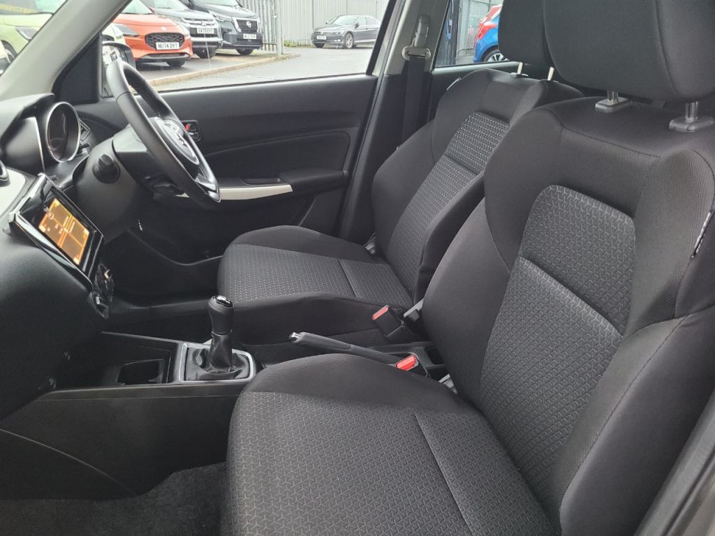 Used Suzuki Swift 2023 for sale - 76558335: Photo 6