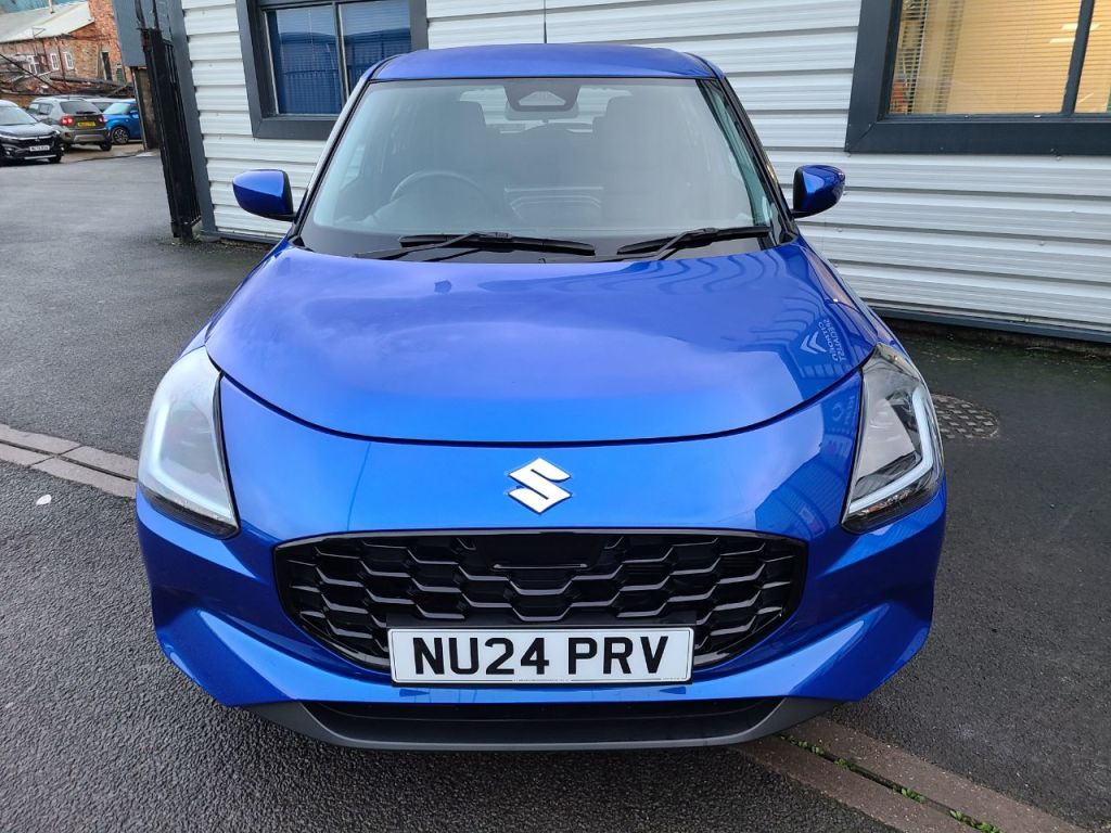 Used Suzuki Swift 2024 for sale - 77200609: Photo 2