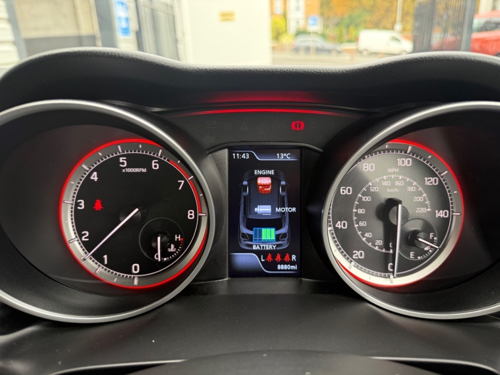 Used Suzuki Swift 2021 for sale - 76490479: Photo 14