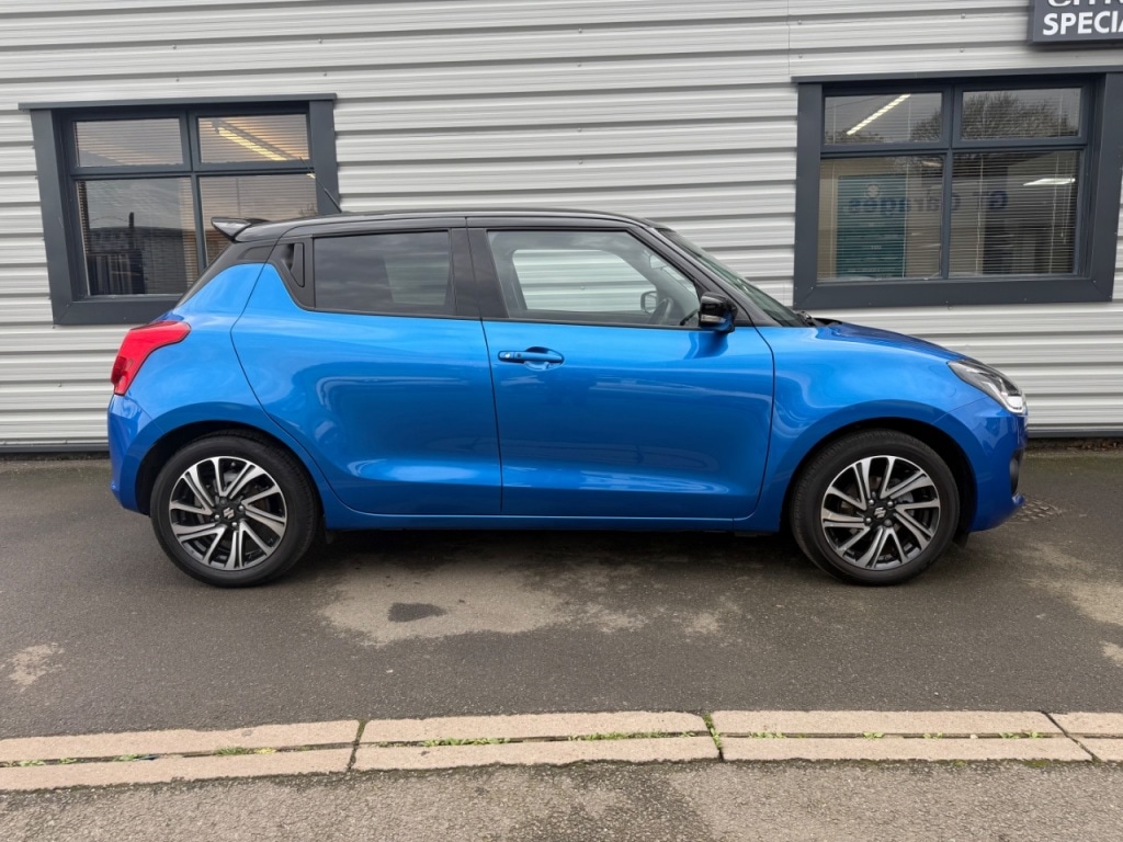 Used Suzuki Swift 2021 for sale - 76490479: Photo 2