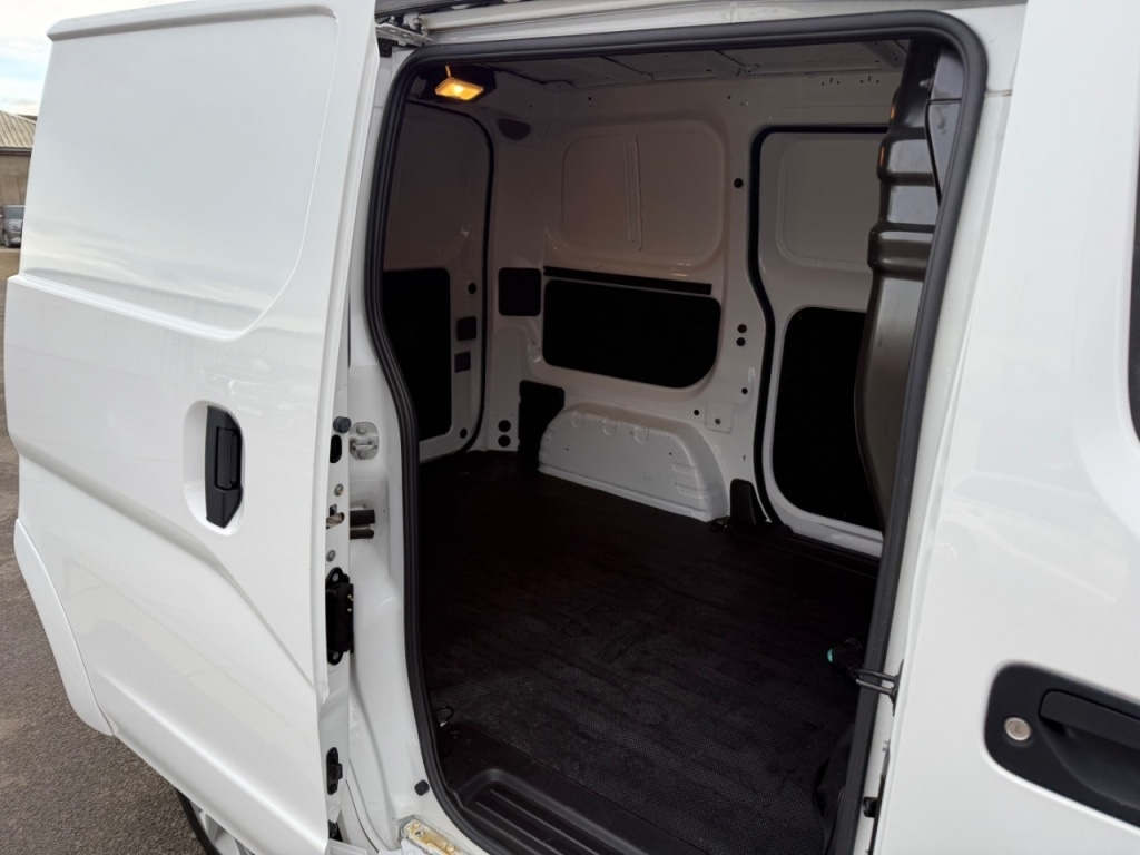 Used Nissan e-NV200 2020 for sale - 76941659: Photo 12