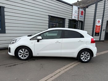 Used Kia Rio 2015 for sale - 76154109: Photo