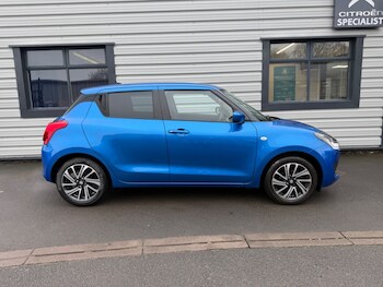 Used Suzuki Swift 2023 for sale - 77436184: Photo