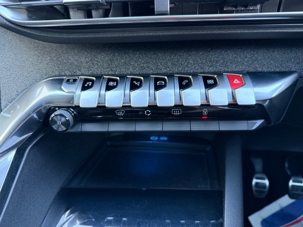 Used Peugeot 3008 2018 for sale - 76909650: Photo 16