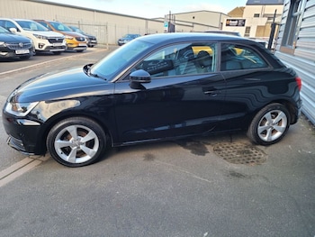 Used Audi A1 2015 for sale - 76154112: Photo