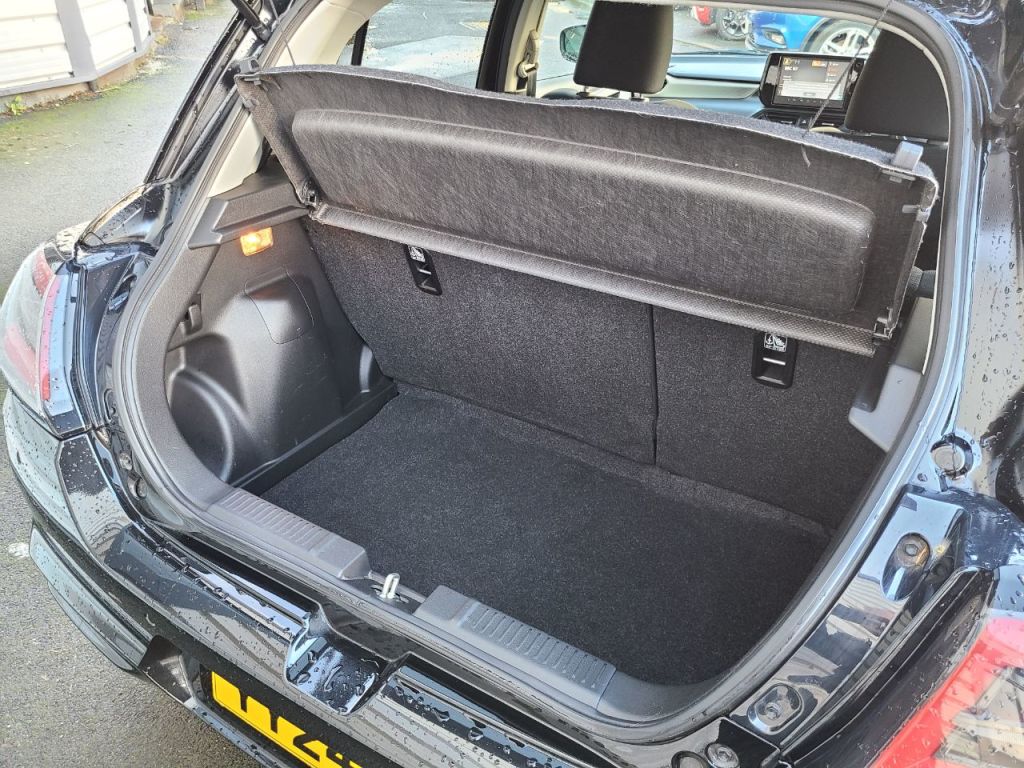 Used Suzuki Swift 2024 for sale - 76706306: Photo 10