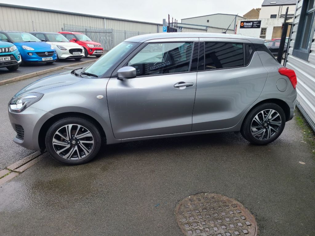 Used Suzuki Swift 2023 for sale - 77541820: Photo 4