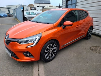 Used Renault Clio 2020 for sale - 76154095: Photo