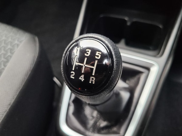 Used Suzuki Swift 2020 for sale - 76312836: Photo 15