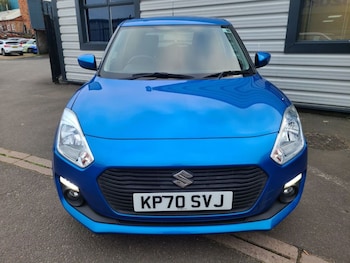 Used Suzuki Swift 2020 for sale - 76312836: Photo 2