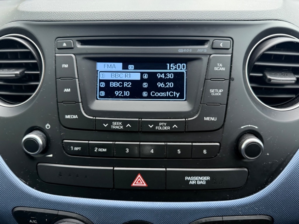 Used Hyundai i10 2015 for sale - 76581491: Photo 16