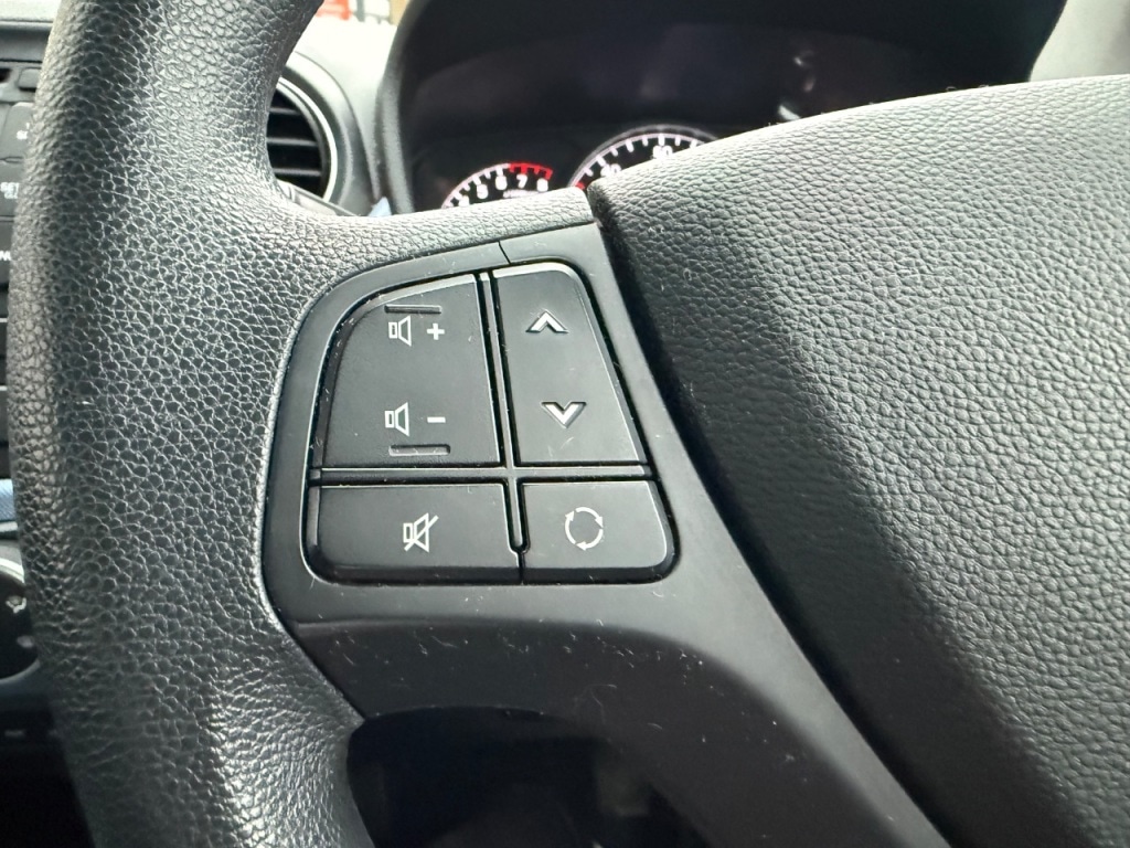 Used Hyundai i10 2015 for sale - 76581491: Photo 19